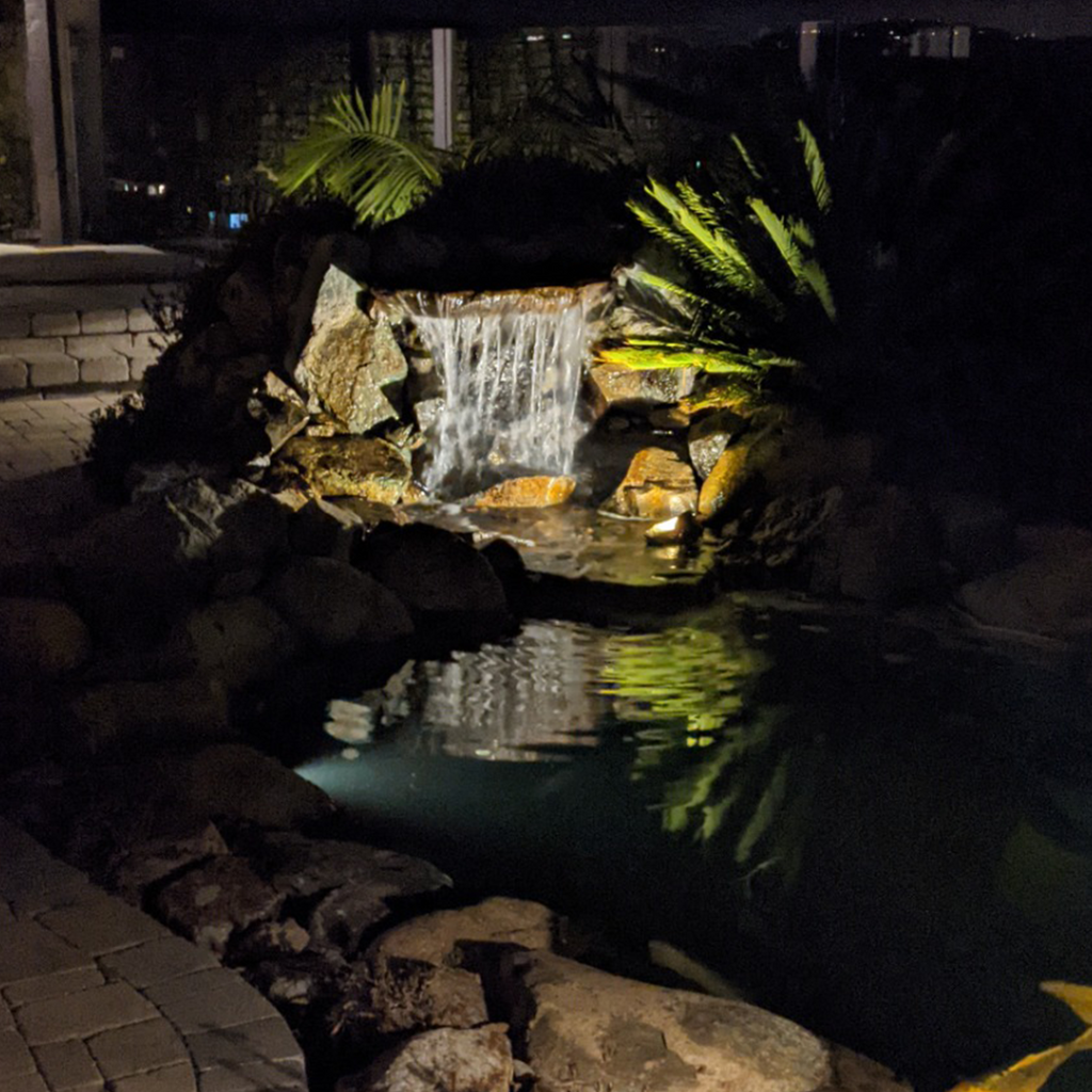 Pool Fountain 2-Pack 12V Underwater LED Pond Lights 135 Lumen